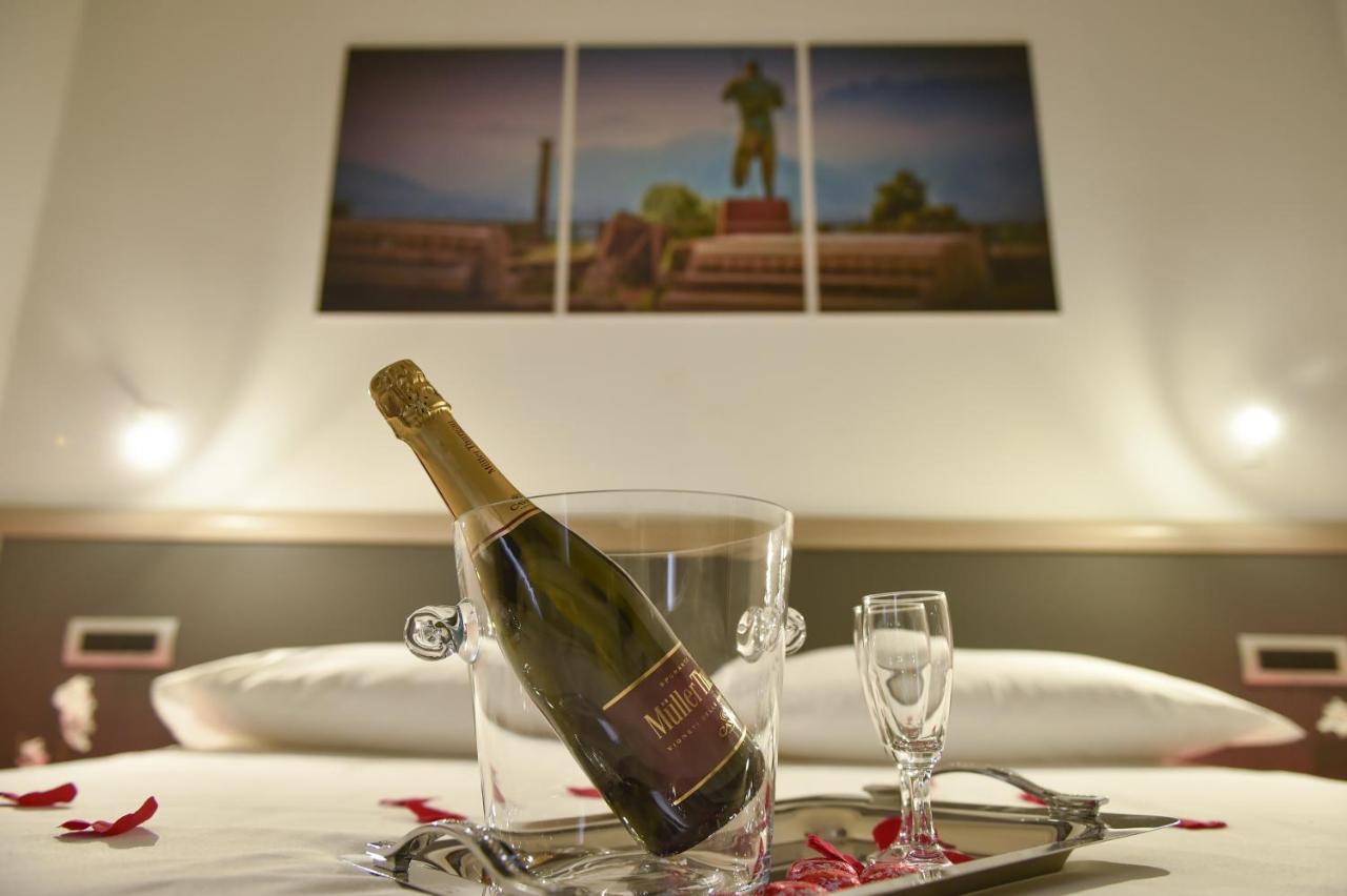 Pompei Inn Ruins B&B Luxury Suite Ngoại thất bức ảnh